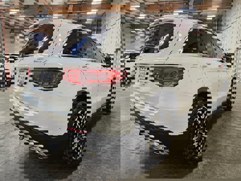 Used 2021 Mercedes-Benz GLC 300 4MATIC image 8