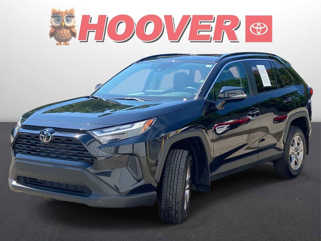 Used 2025 Toyota RAV4 XLE w/ Convenience Package FWD image 5