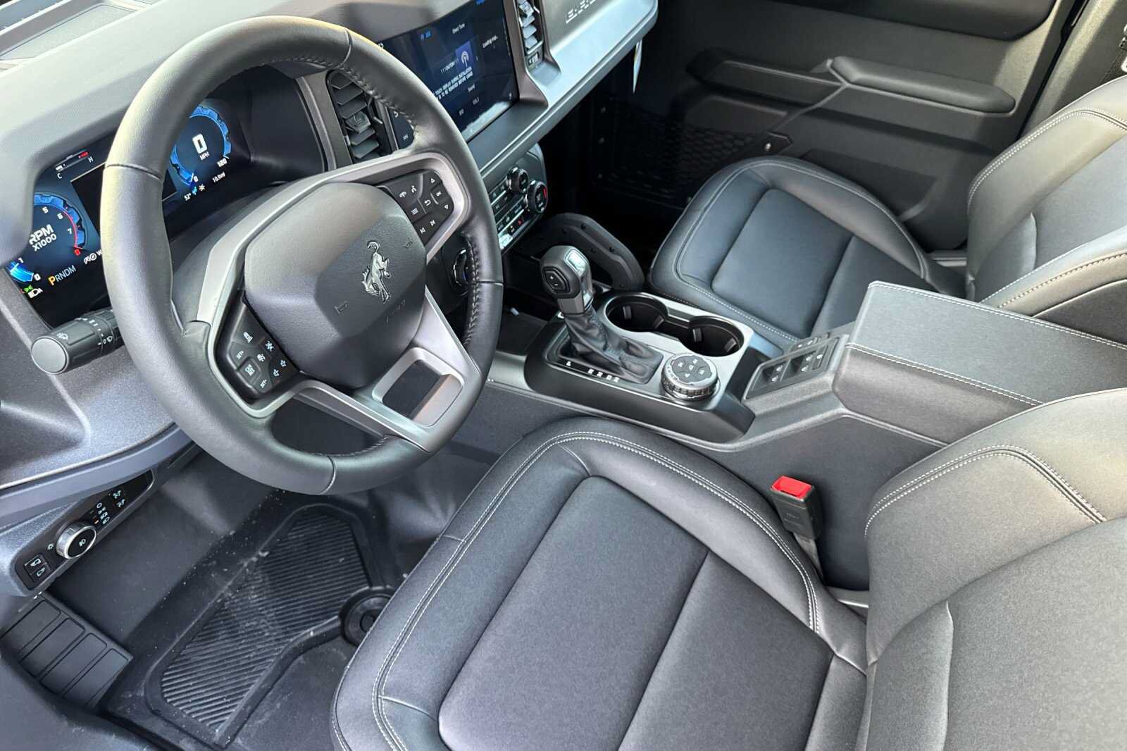 New 2025 Ford Bronco Badlands AWD/4WD image 7