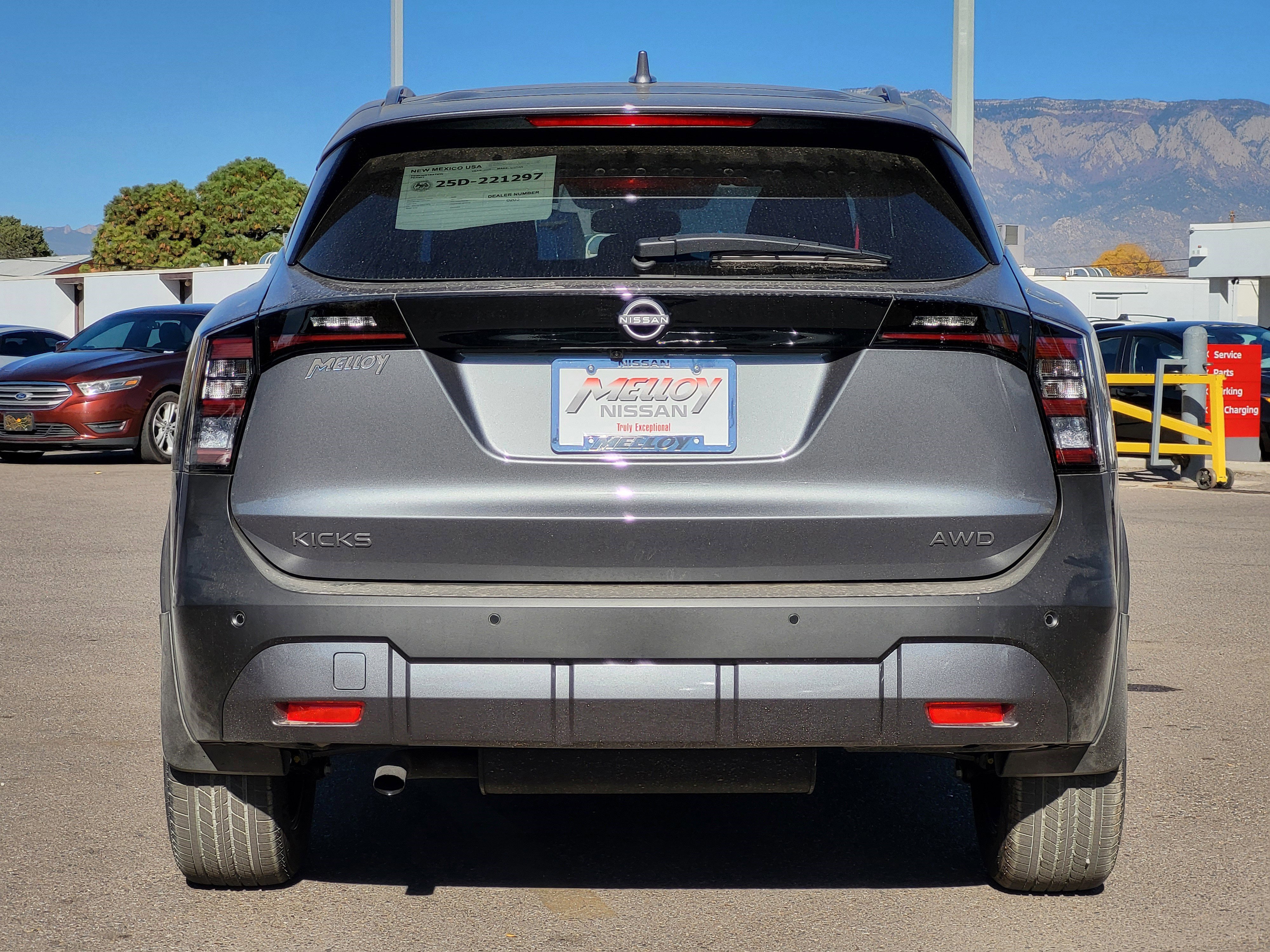 New 2025 Nissan Kicks SV w/ SV Premium Package image 5