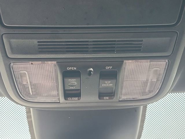 Used 2024 Honda Odyssey Sport image 25