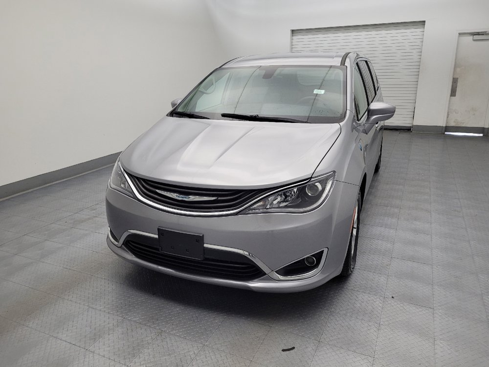 Used 2018 Chrysler Pacifica Touring Plus FWD image 15
