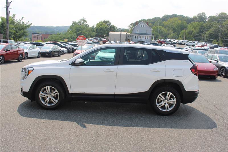 Used 2022 GMC Terrain SLE FWD image 5