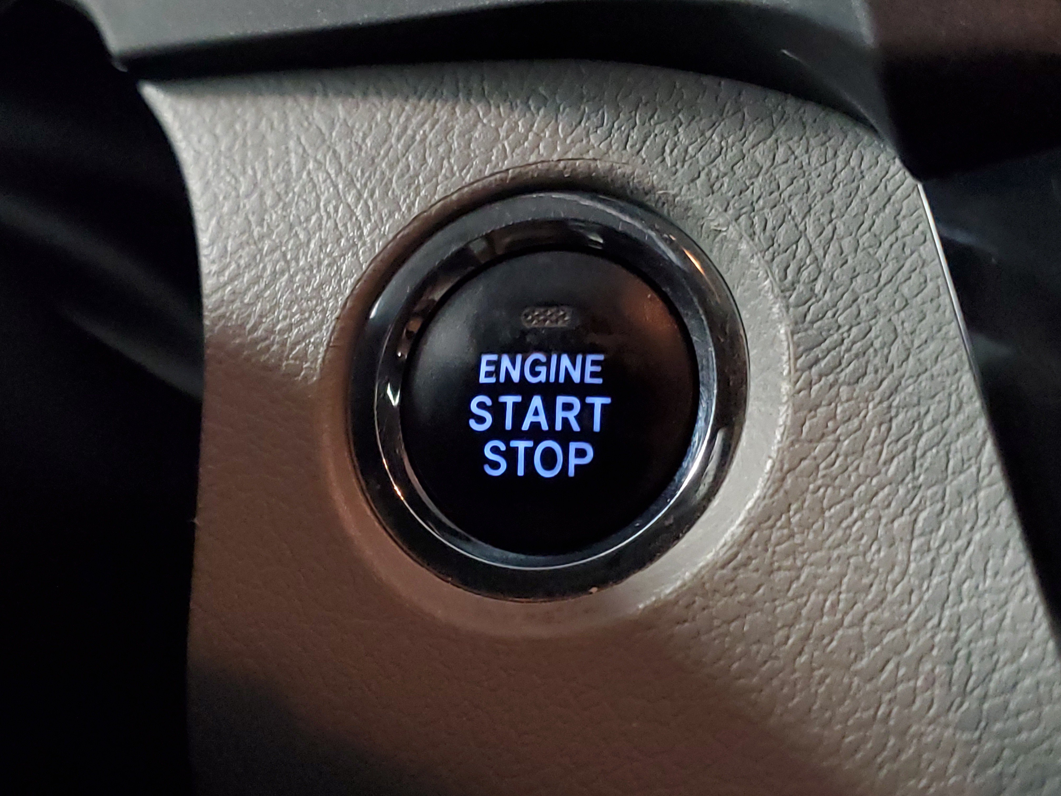 Used 2015 Toyota Sienna XLE FWD image 29