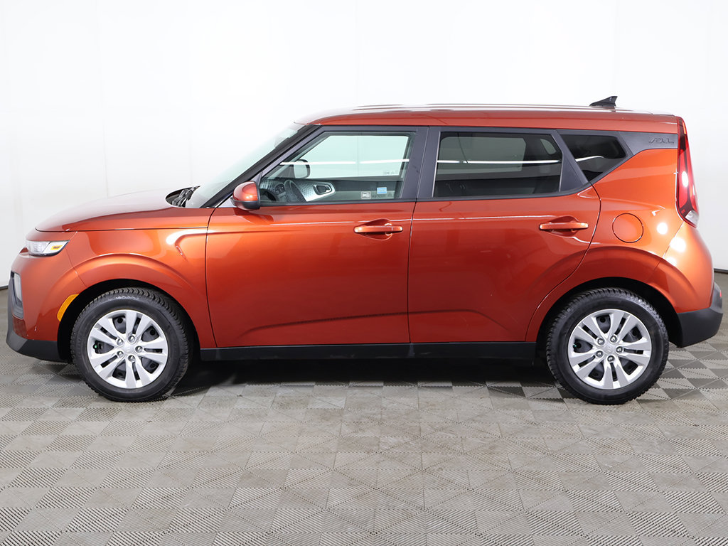 Used 2021 Kia Soul LX FWD image 14