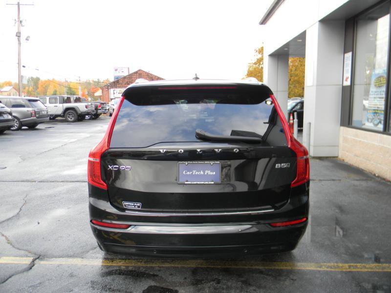 Used 2023 Volvo XC90 B5 Core w/ Protection Package Premier image 7