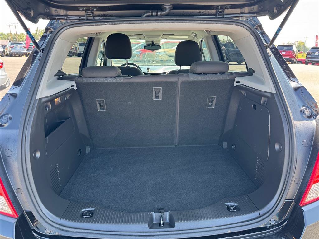 Used 2020 Chevrolet Trax LS w/ Tint and Cruise Package FWD image 10