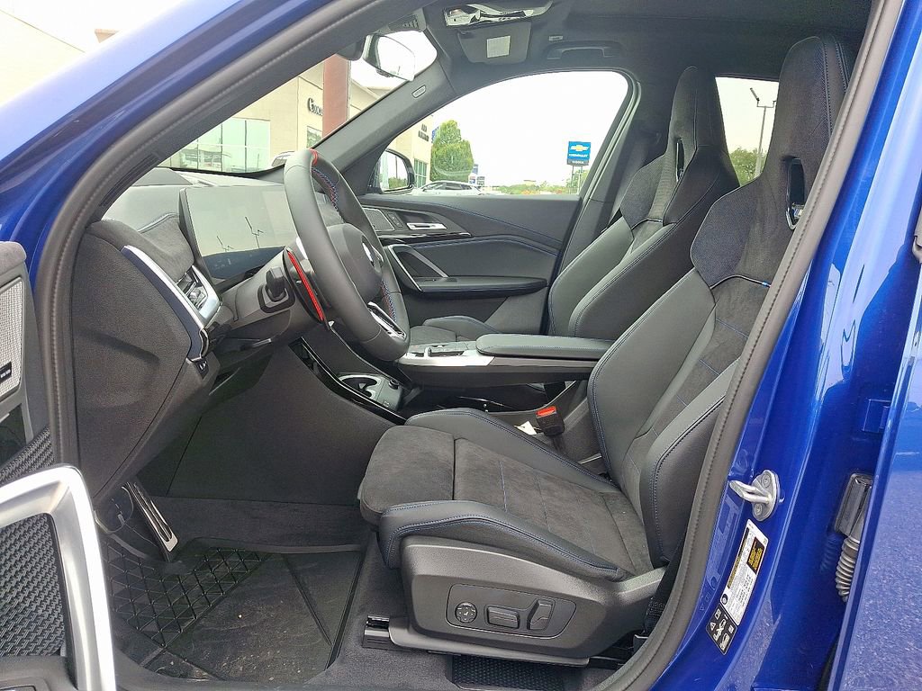 Used 2026 BMW X1 M35i w/ Technology Package image 11