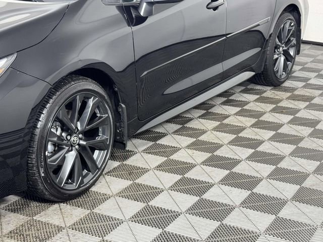 Used 2025 Toyota Corolla SE w/ Convenience Package image 13