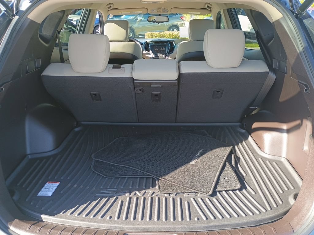 Used 2017 Hyundai Santa Fe Sport FWD image 17