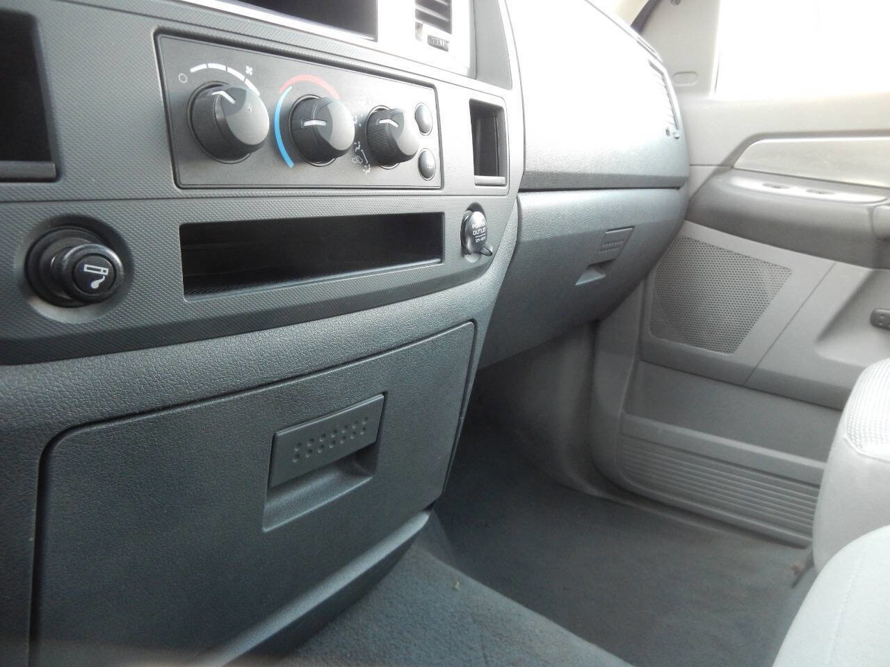 Used 2008 Dodge Ram 1500 Truck SLT w/ Trailer Tow Group image 32