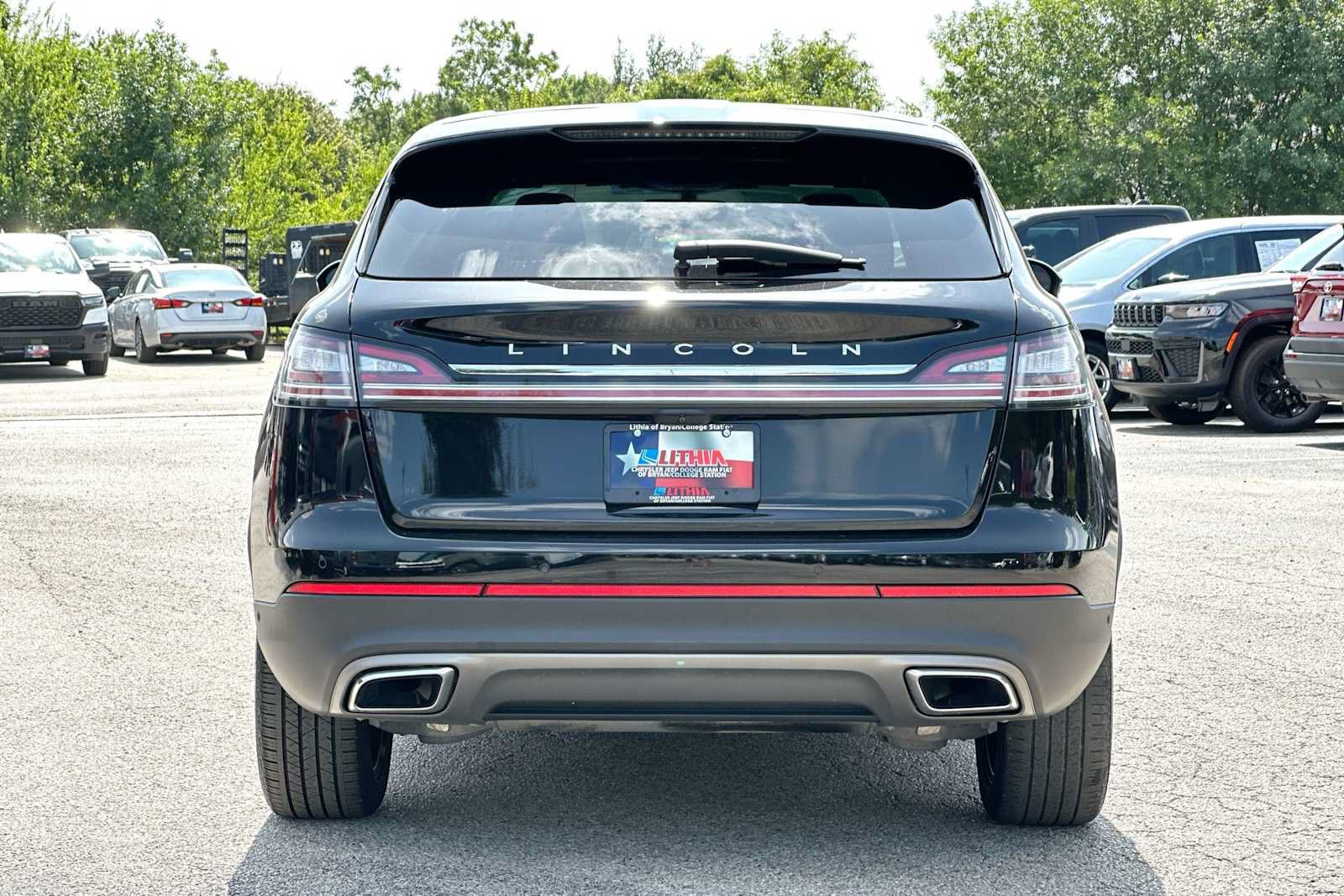 Used 2023 Lincoln Nautilus Reserve w/ Equipment Group 201A AWD/4WD image 14