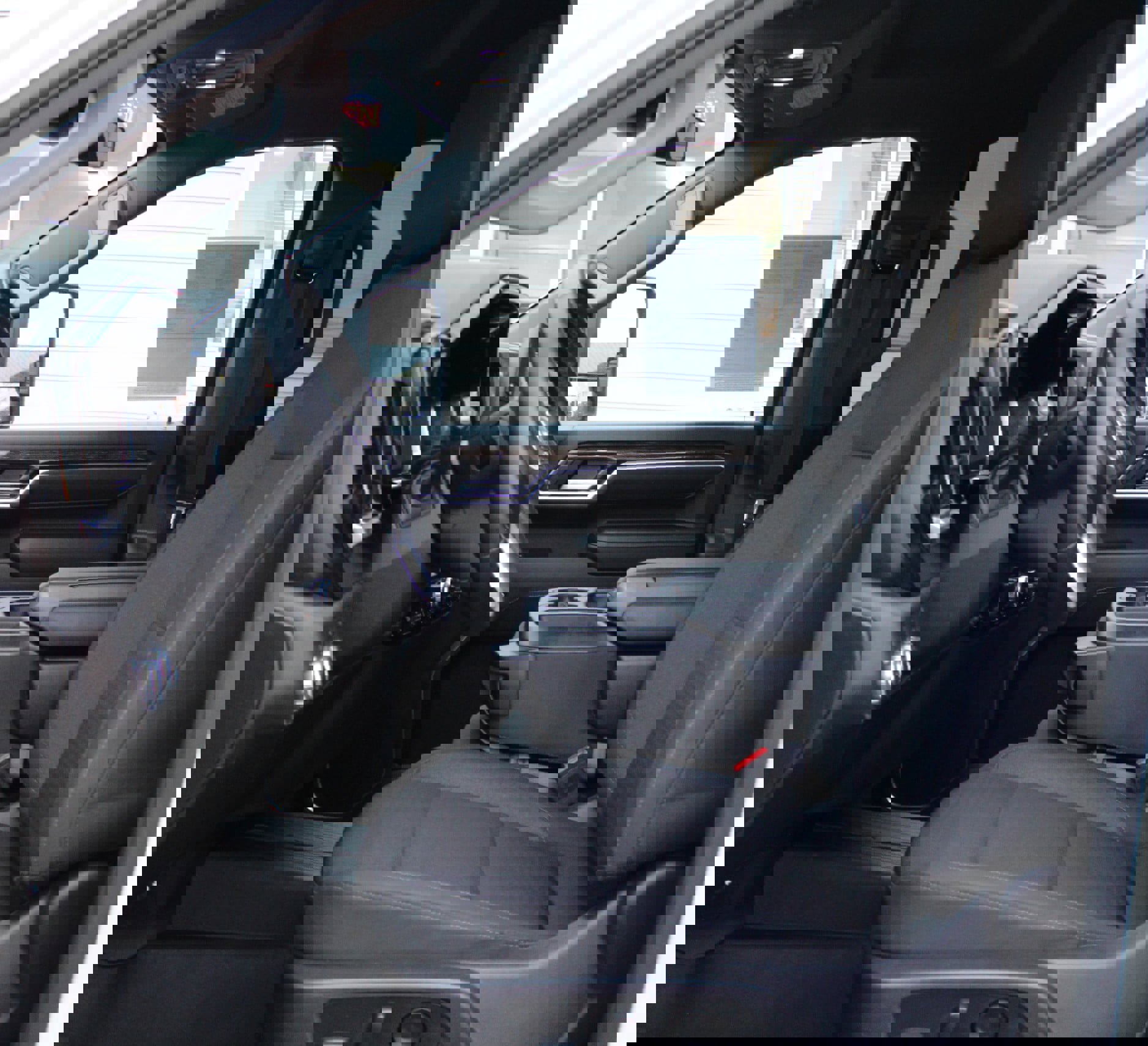 Used 2025 GMC Sierra 3500 SLE w/ SLE Value Package image 13