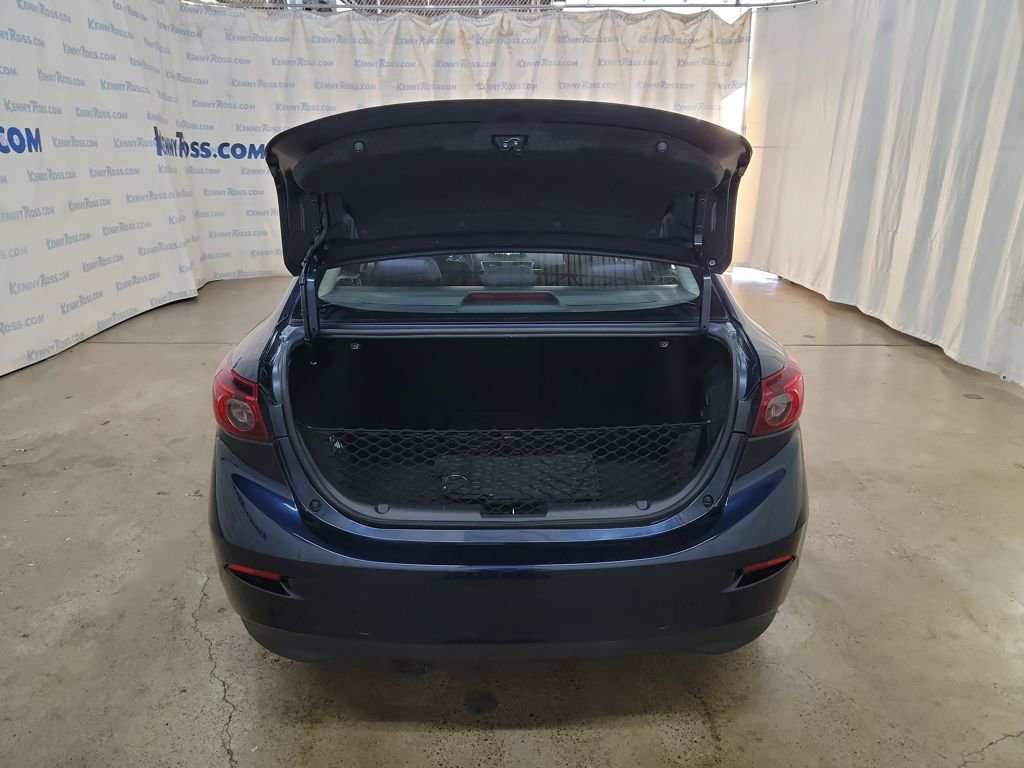 Used 2016 MAZDA MAZDA3 i Sport image 13