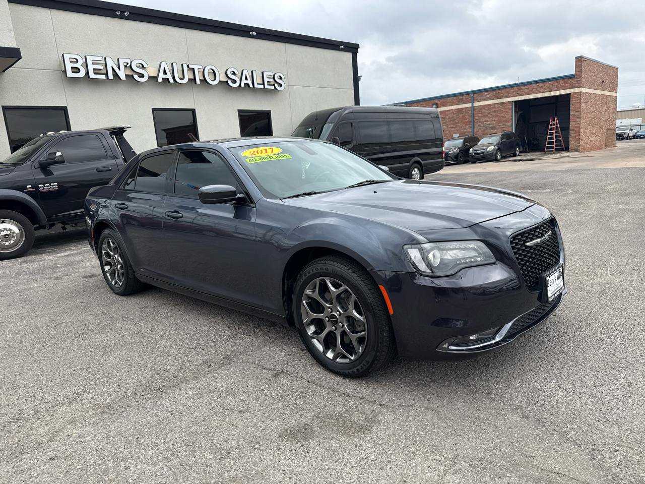 Used 2017 Chrysler 300 S AWD/4WD image 4