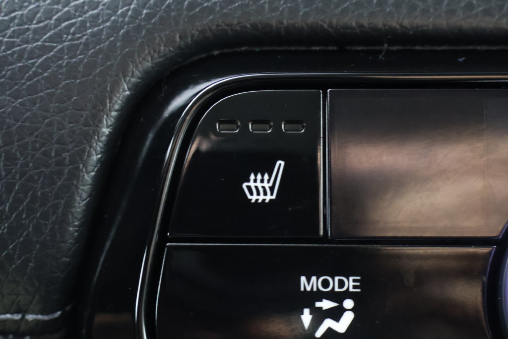 Used 2025 Honda Pilot EX-L image 16