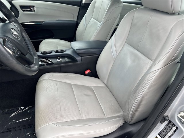 Used 2014 Toyota Avalon Limited image 28