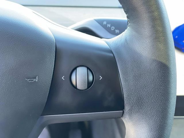 Used 2021 Tesla Model Y Long Range image 9