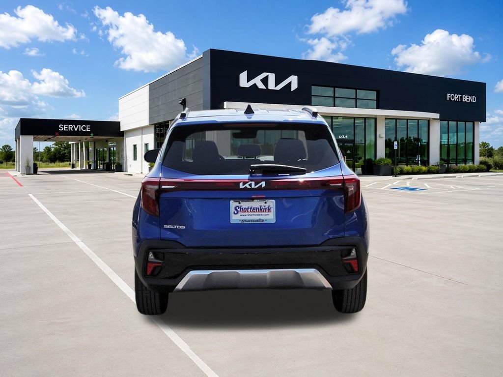 New 2026 Kia Seltos S FWD image 4