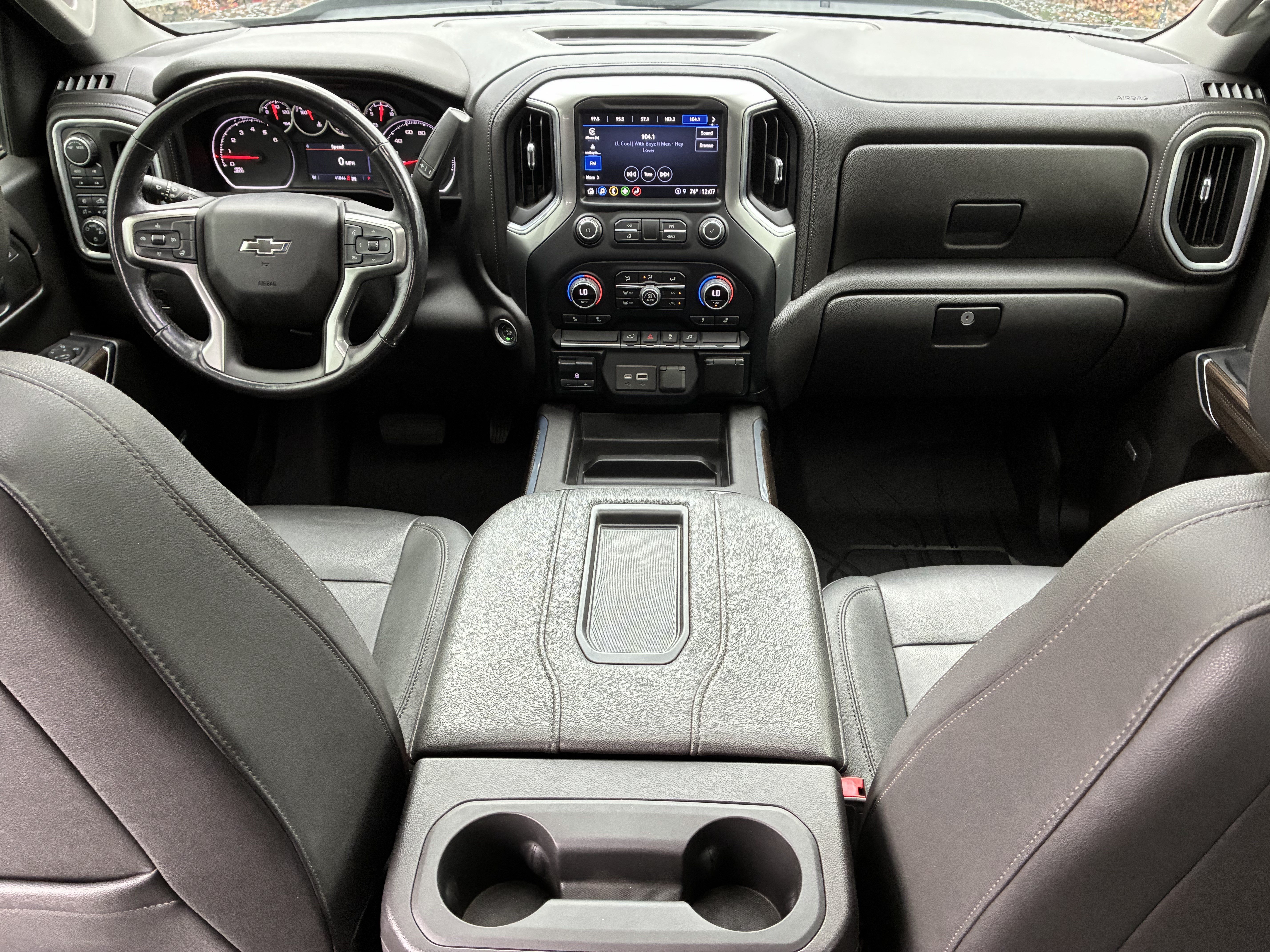 Used 2022 Chevrolet Silverado 1500 RST w/ Convenience Package II AWD/4WD image 19