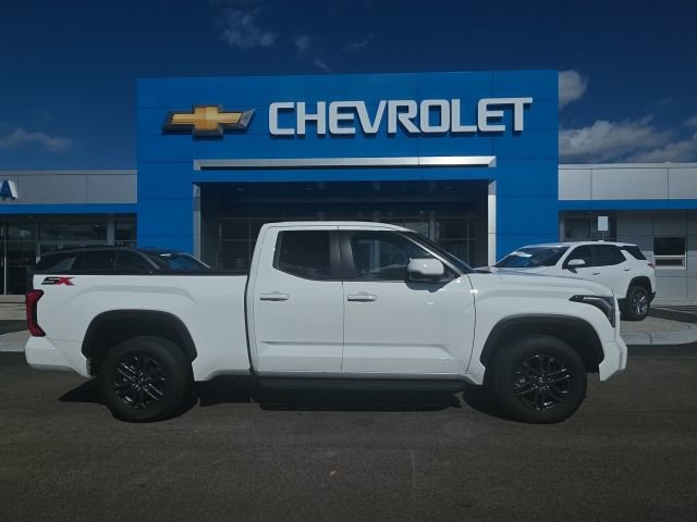 Used 2025 Toyota Tundra SR5 w/ SR5 Convenience Package image 3