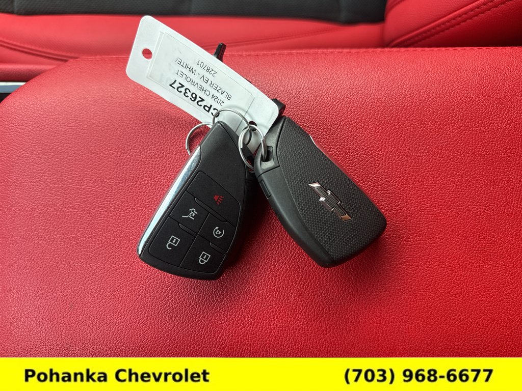 Certified 2024 Chevrolet Blazer EV RS AWD/4WD image 39