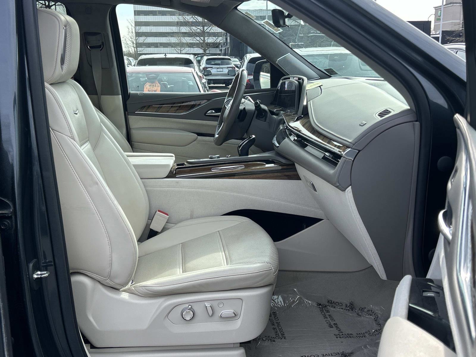 Used 2021 Cadillac Escalade Sport Platinum image 14