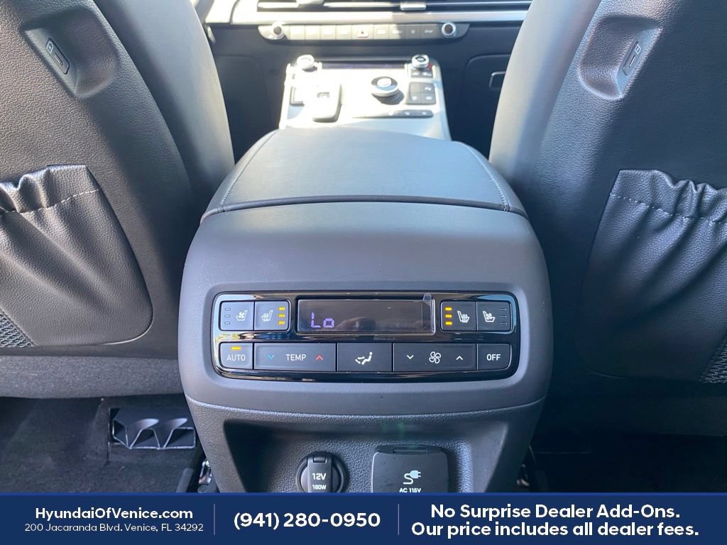 Certified 2025 Hyundai Palisade SEL FWD image 23