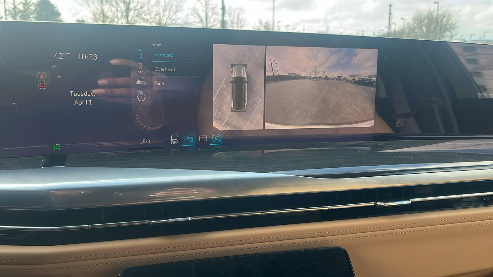 New 2025 Cadillac Escalade IQ Luxury 2 image 26