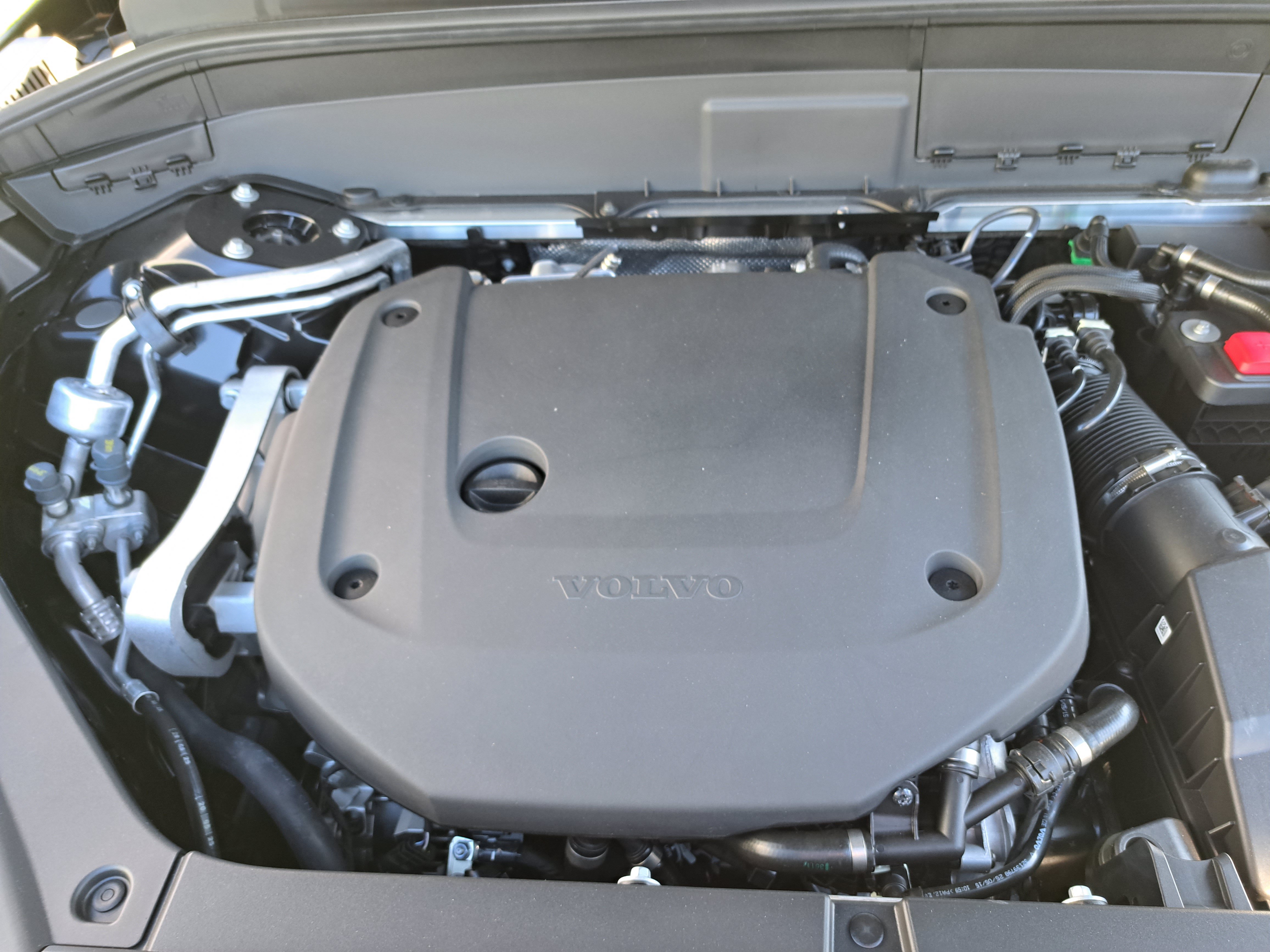 New 2026 Volvo XC90 B6 Plus w/ Protection Package Premier AWD/4WD image 9