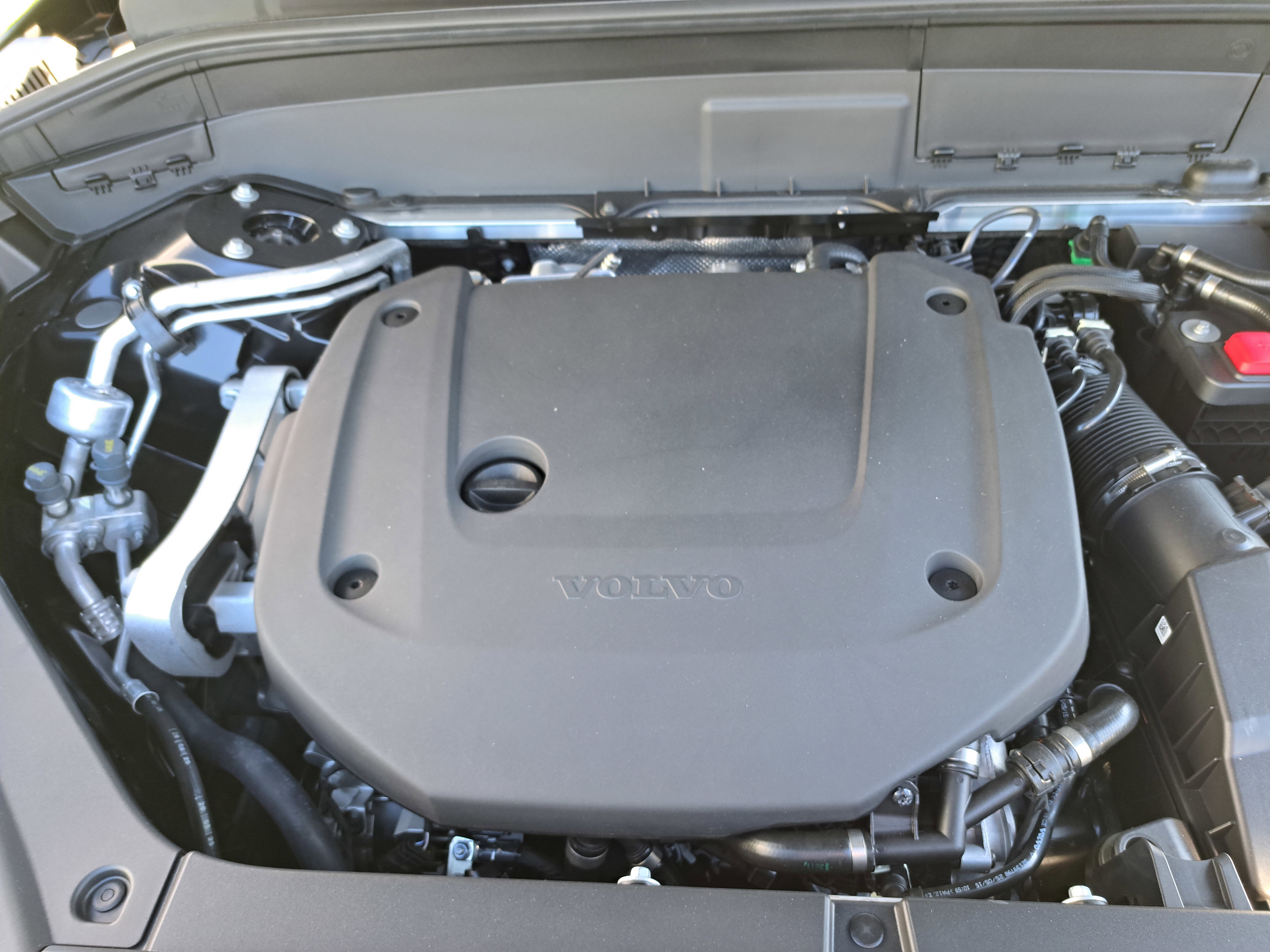 New 2026 Volvo XC90 B6 Plus w/ Protection Package Premier AWD/4WD image 9