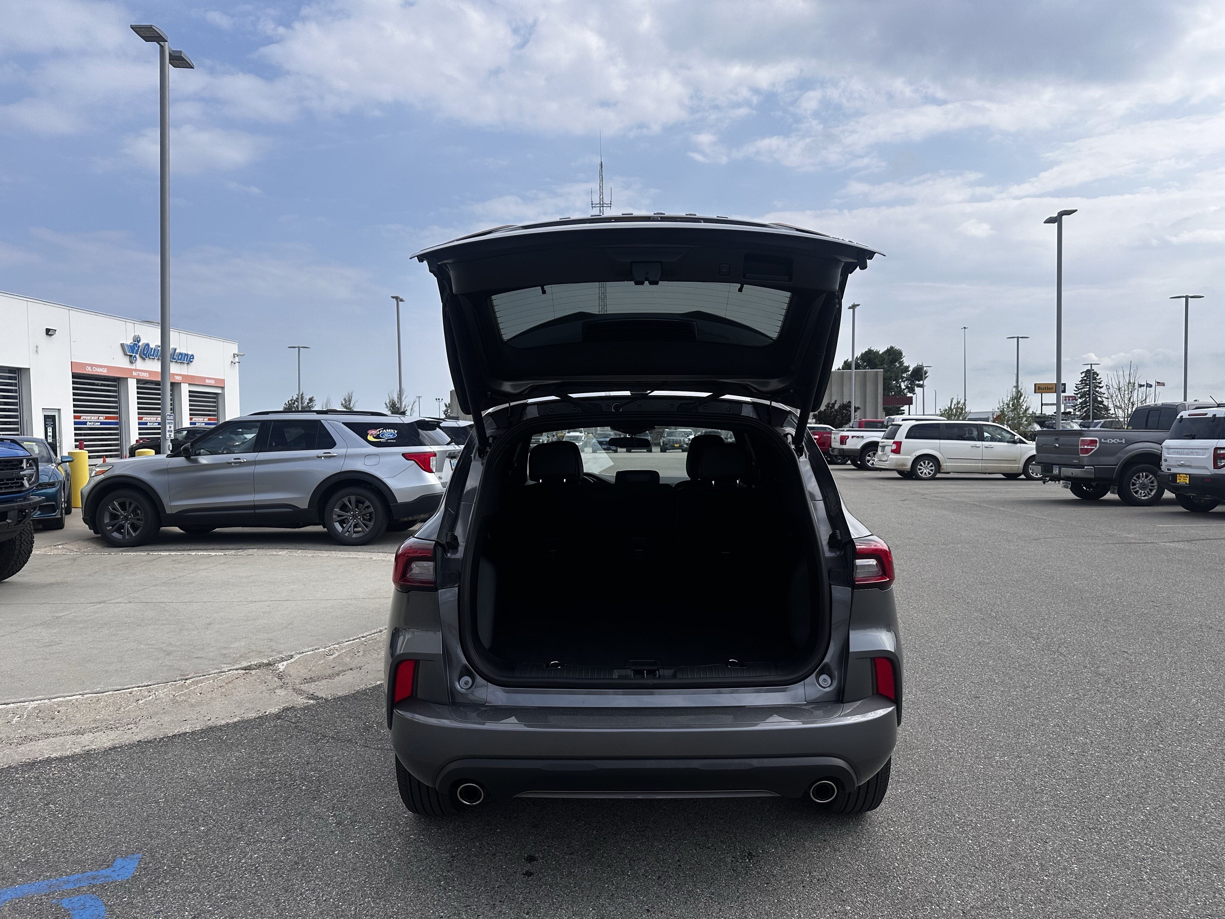 Certified 2023 Ford Escape ST-Line AWD/4WD image 22