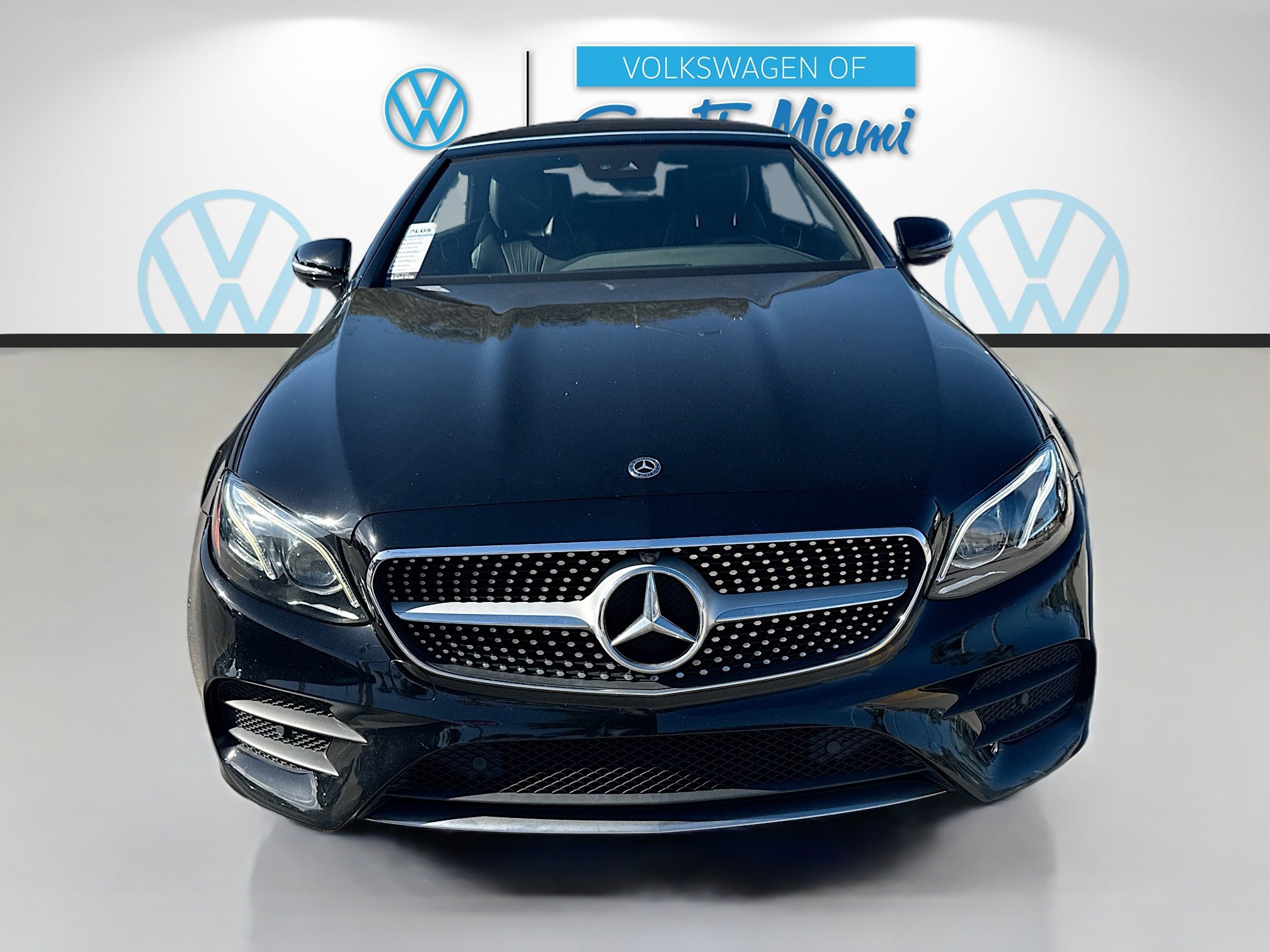 Used 2019 Mercedes-Benz E 450 Cabriolet image 2
