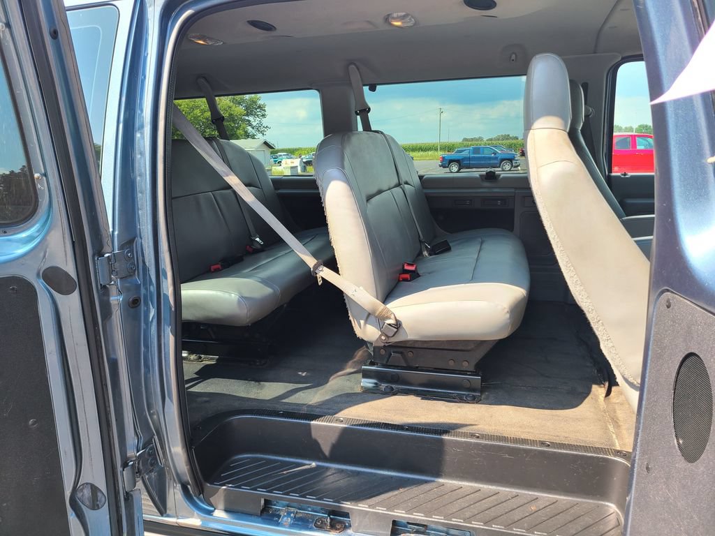Used 2014 Ford E-350 and Econoline 350 XL w/ Power Windows & Locks Group RWD image 16