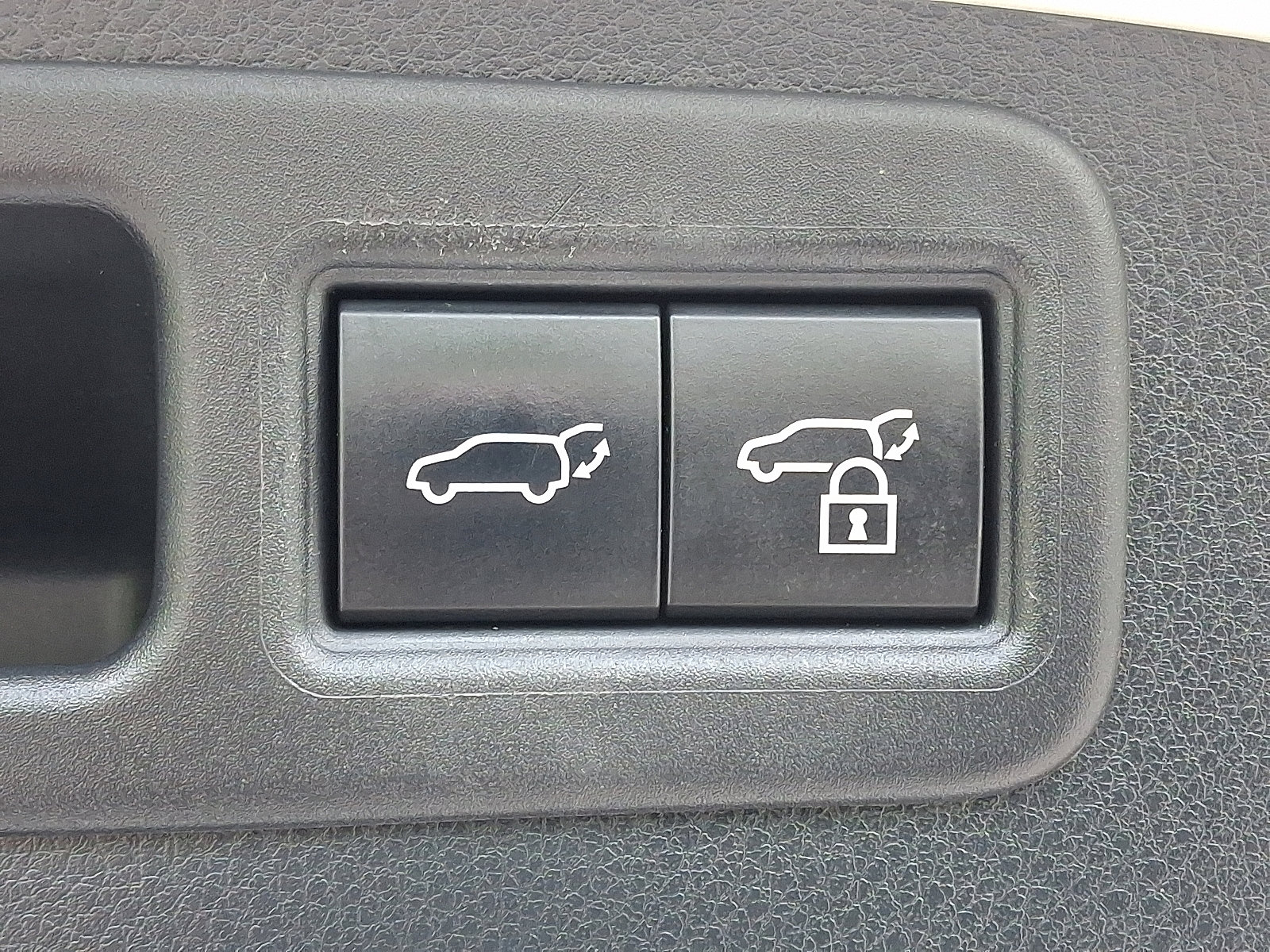 Used 2023 Lexus RX 350 Premium w/ Accessory Package AWD/4WD image 30