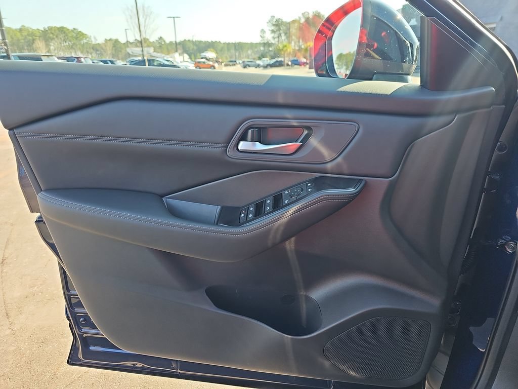New 2026 Nissan Rogue Dark Armor FWD image 30