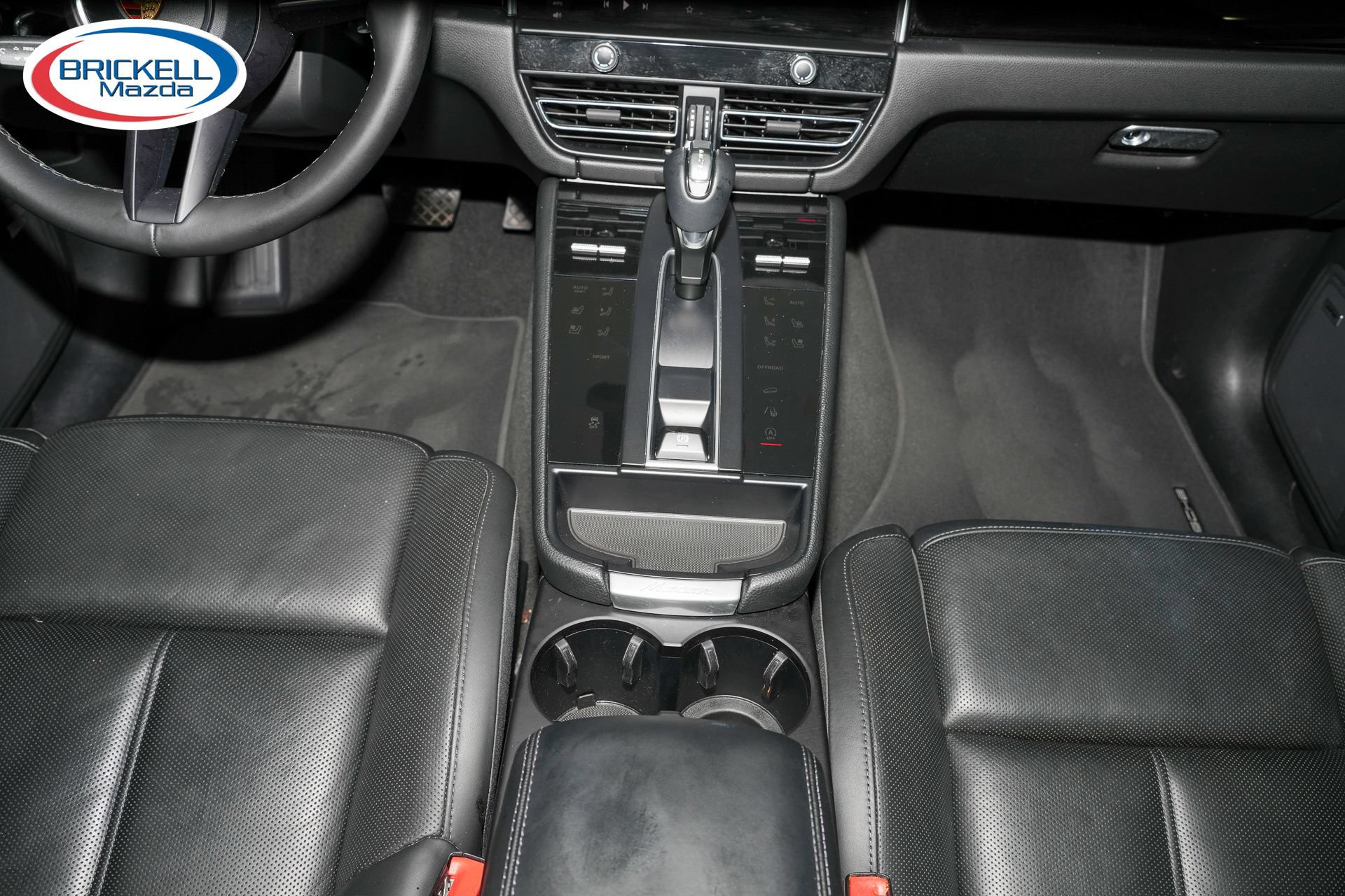 Used 2022 Porsche Macan AWD/4WD image 28