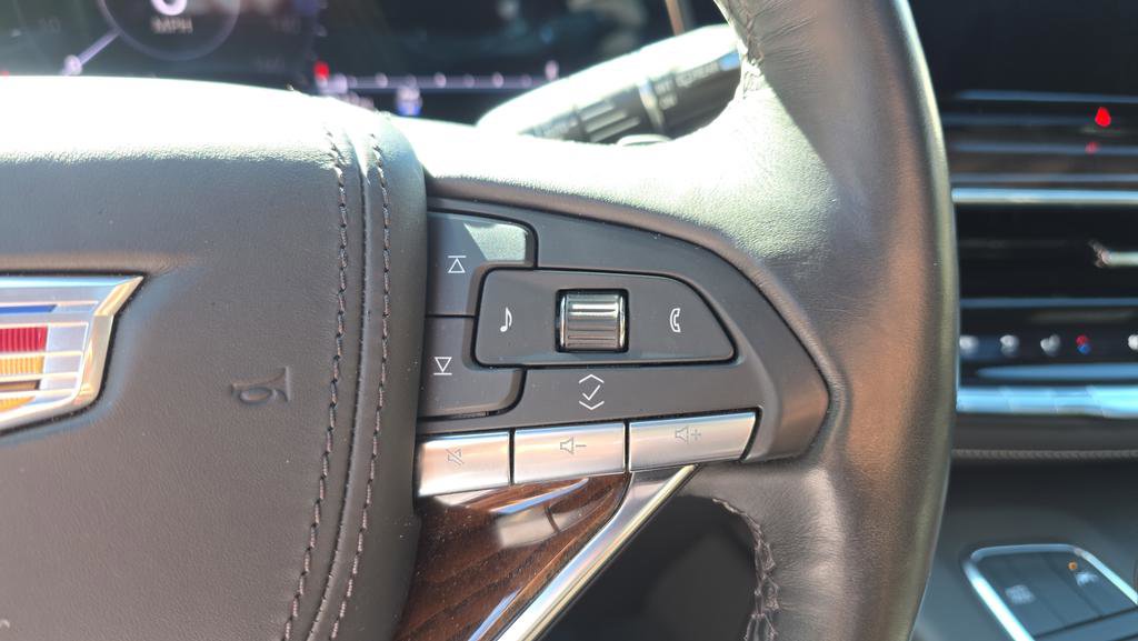 Certified 2022 Cadillac Escalade Sport Platinum w/ LPO, ONYX Package image 16