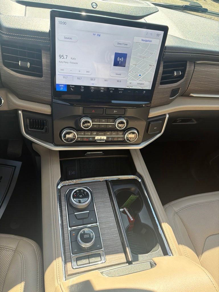 Used 2023 Ford Expedition Limited AWD/4WD image 28