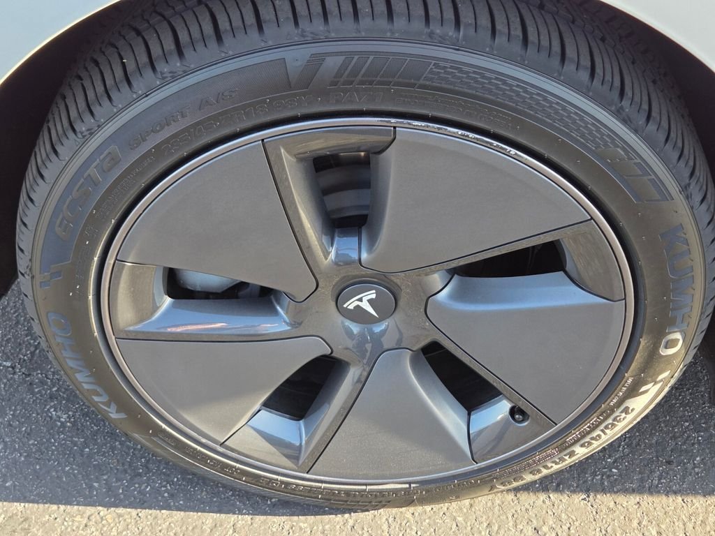 Used 2023 Tesla Model 3 Standard Range RWD image 10