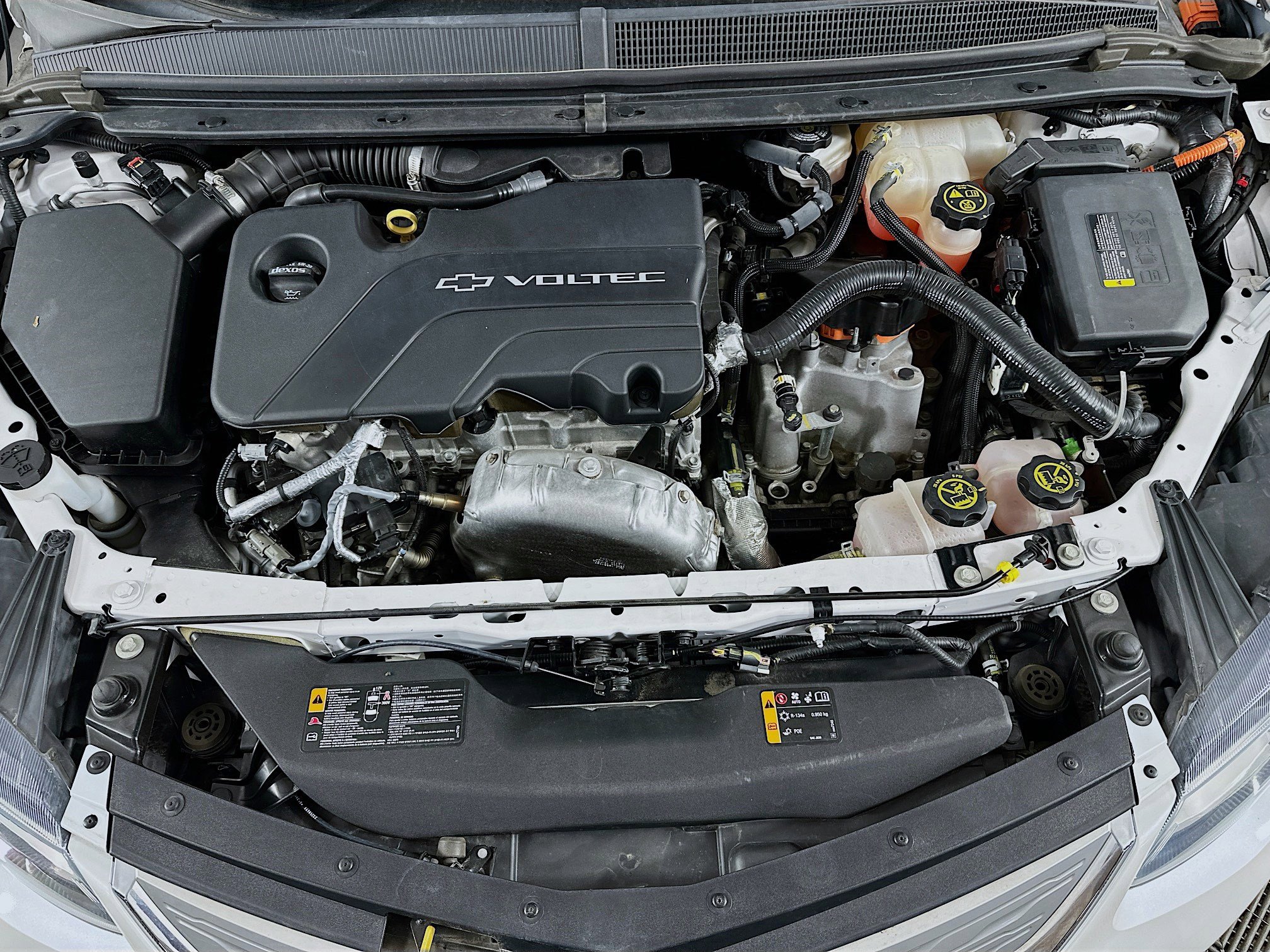 Used 2017 Chevrolet Volt Premier w/ Driver Confidence II Package image 34