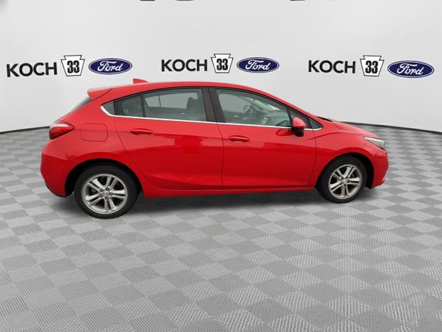Used 2018 Chevrolet Cruze LT image 2