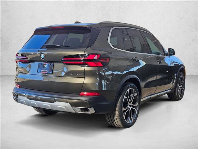 Used 2026 BMW X5 sDrive40i w/ Climate Comfort Package RWD image 2