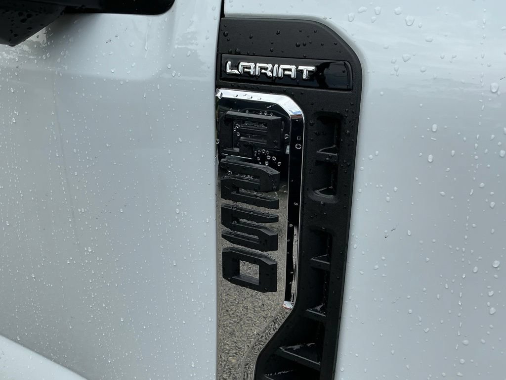 New 2026 Ford F250 Lariat RWD image 17