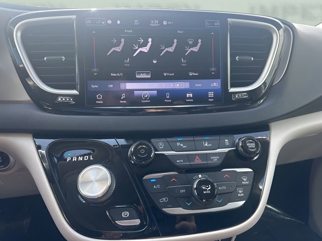 Used 2021 Chrysler Pacifica Touring-L image 18