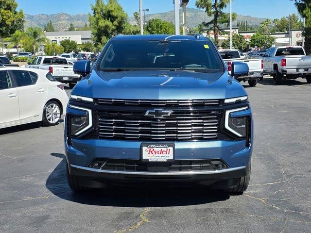 Certified 2025 Chevrolet Suburban High Country image 2