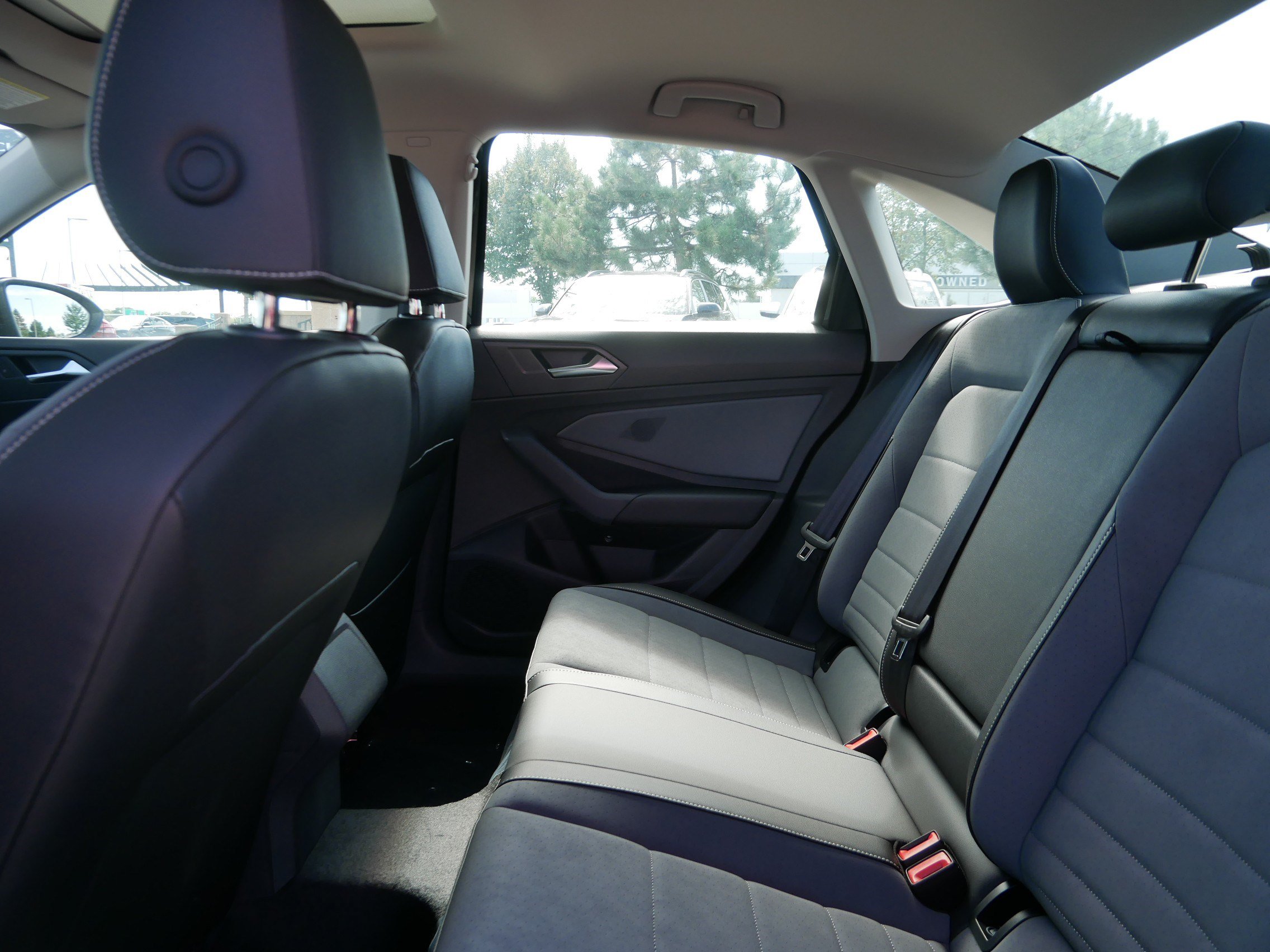 New 2026 Volkswagen Jetta SE FWD image 5