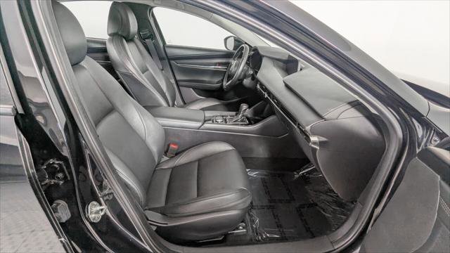 Used 2022 MAZDA MAZDA3 s image 24