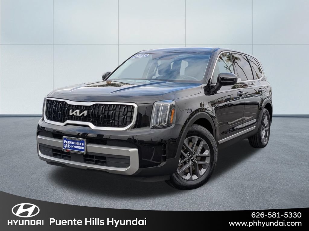 Used 2023 Kia Telluride LX FWD image 1