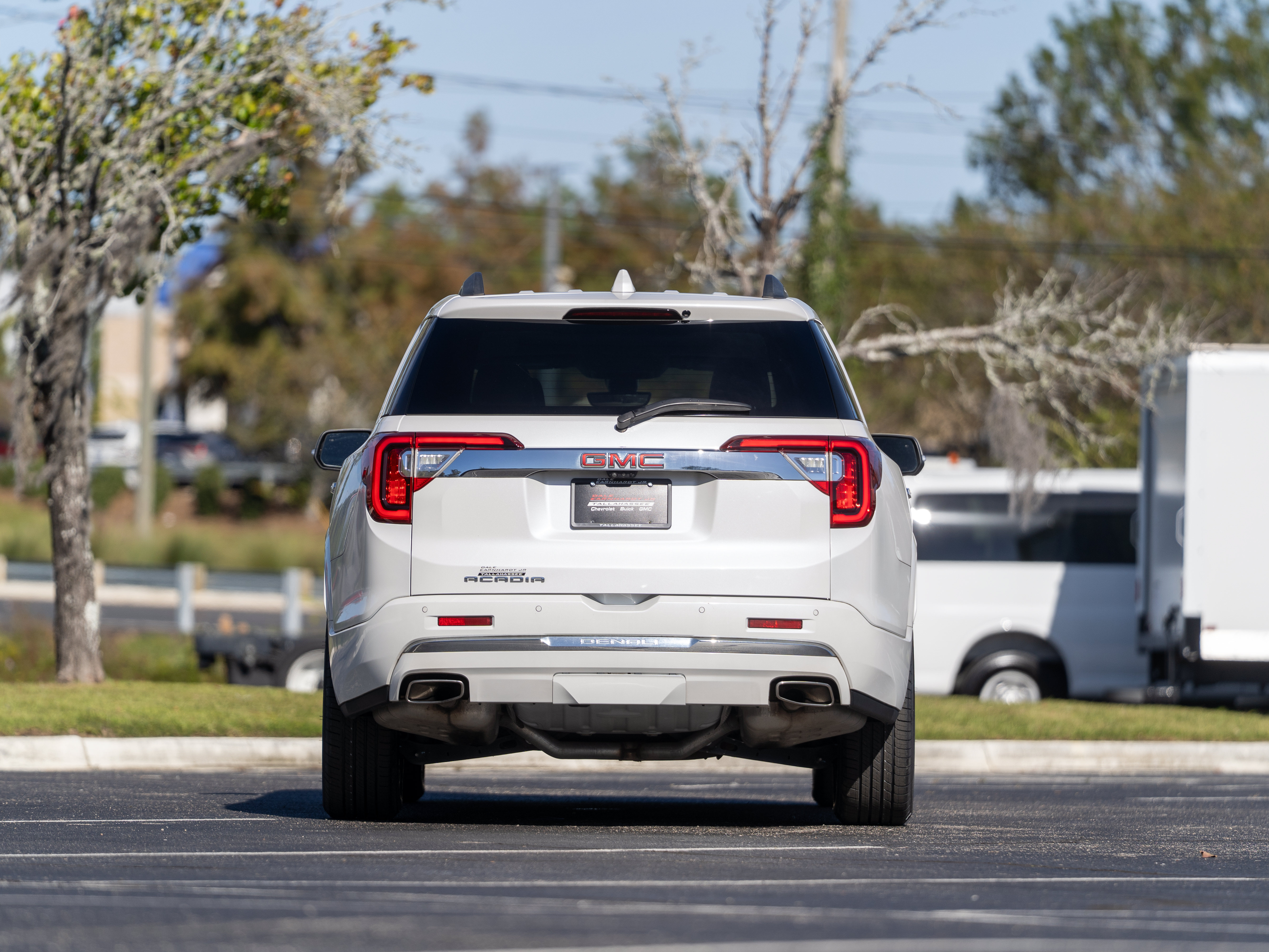 Used 2023 GMC Acadia Denali w/ Denali Ultimate Package FWD image 47